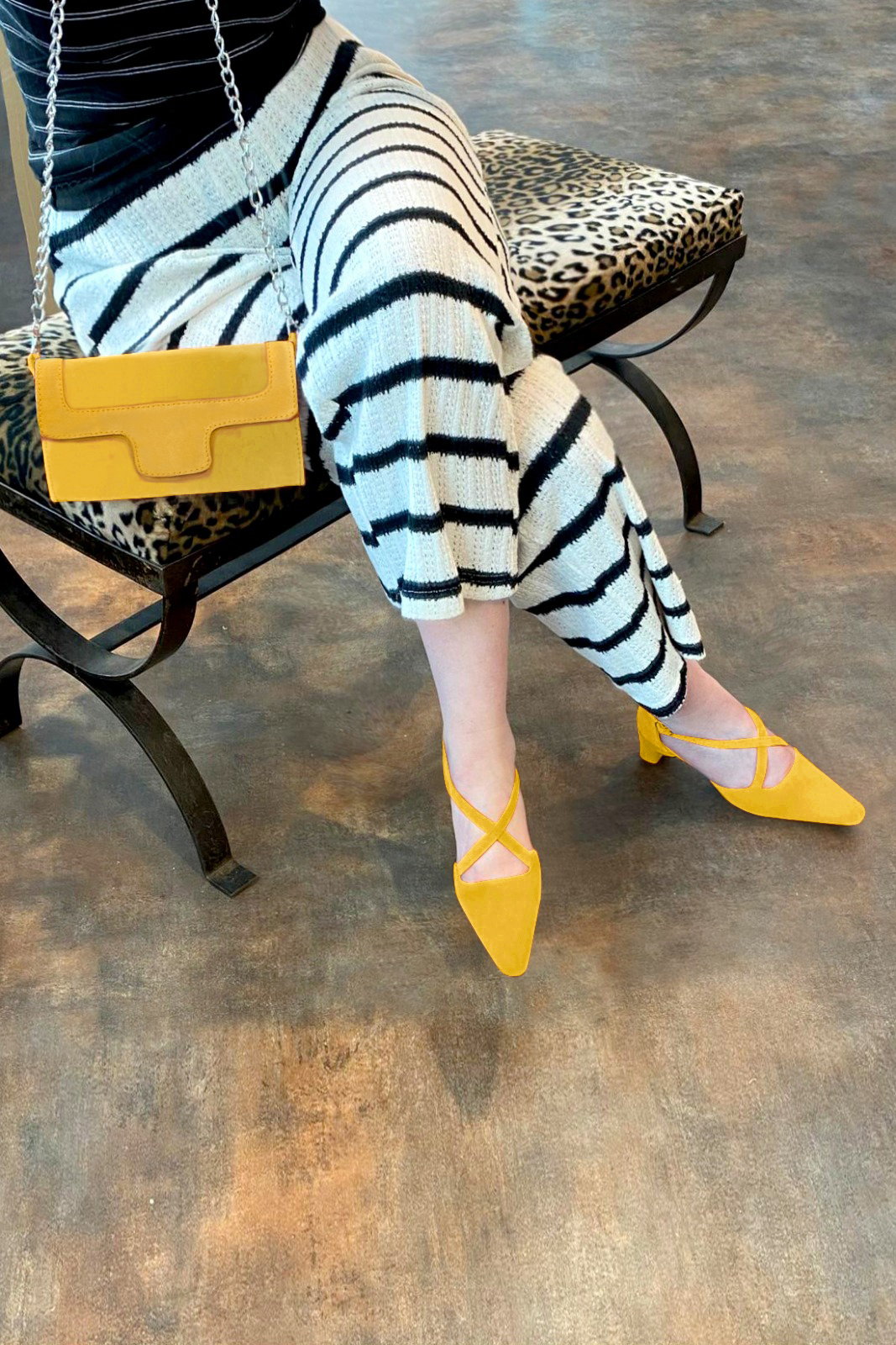 Yellow women's open side shoes, with crossed straps. Tapered toe. Low kitten heels. Worn view - Florence KOOIJMAN